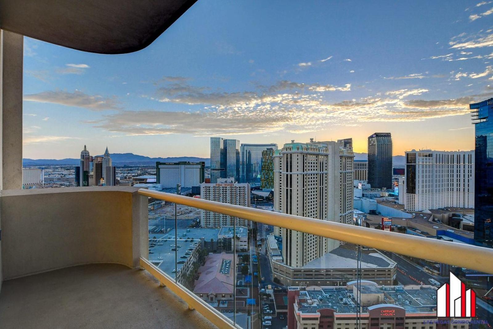 Mgm Signature-30-705 F1 Track & Strip View Balcony Las Vegas Buitenkant foto