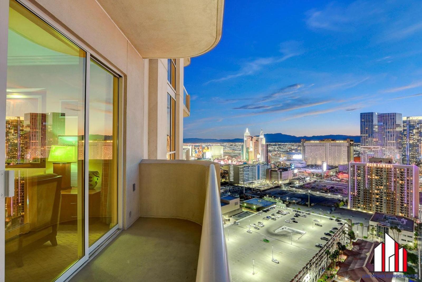 Mgm Signature-30-705 F1 Track & Strip View Balcony Las Vegas Buitenkant foto